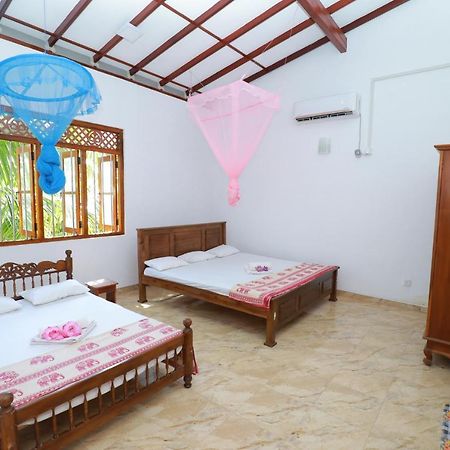 Tropical Paradise Bed & Breakfast Matara Exterior photo