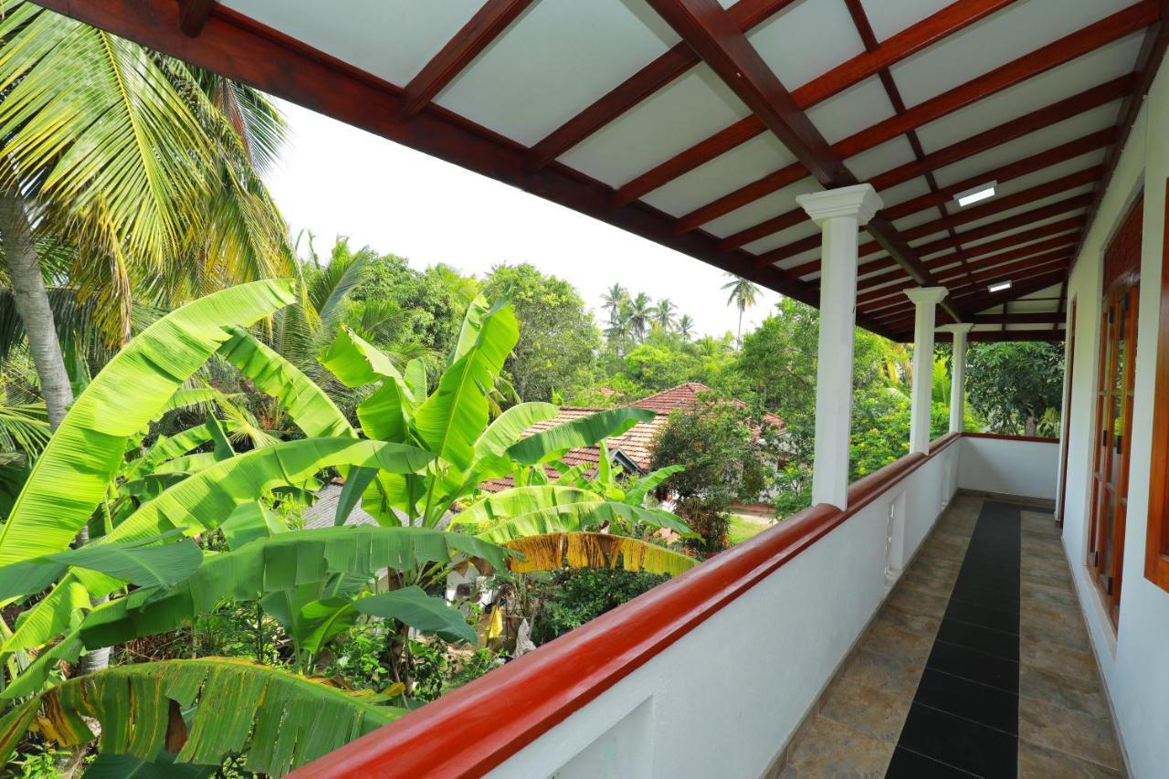 Tropical Paradise Bed & Breakfast Matara Exterior photo