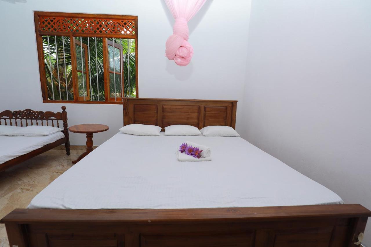 Tropical Paradise Bed & Breakfast Matara Exterior photo