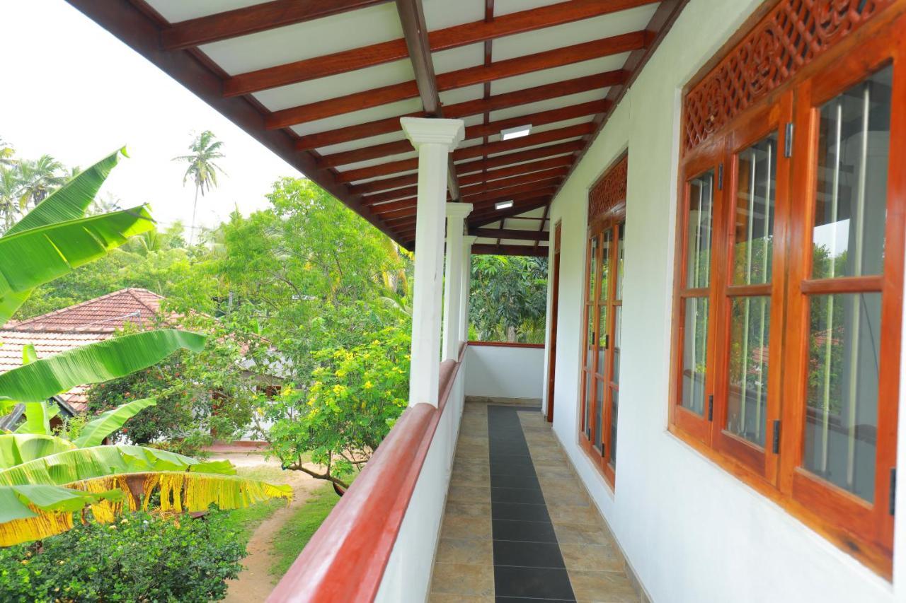 Tropical Paradise Bed & Breakfast Matara Exterior photo