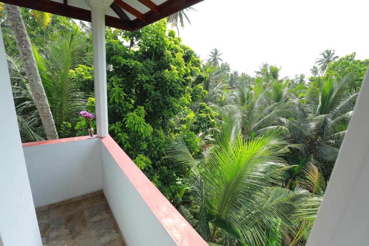 Tropical Paradise Bed & Breakfast Matara Exterior photo